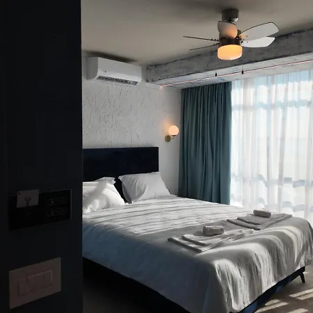 Hotel Black Sea 3*